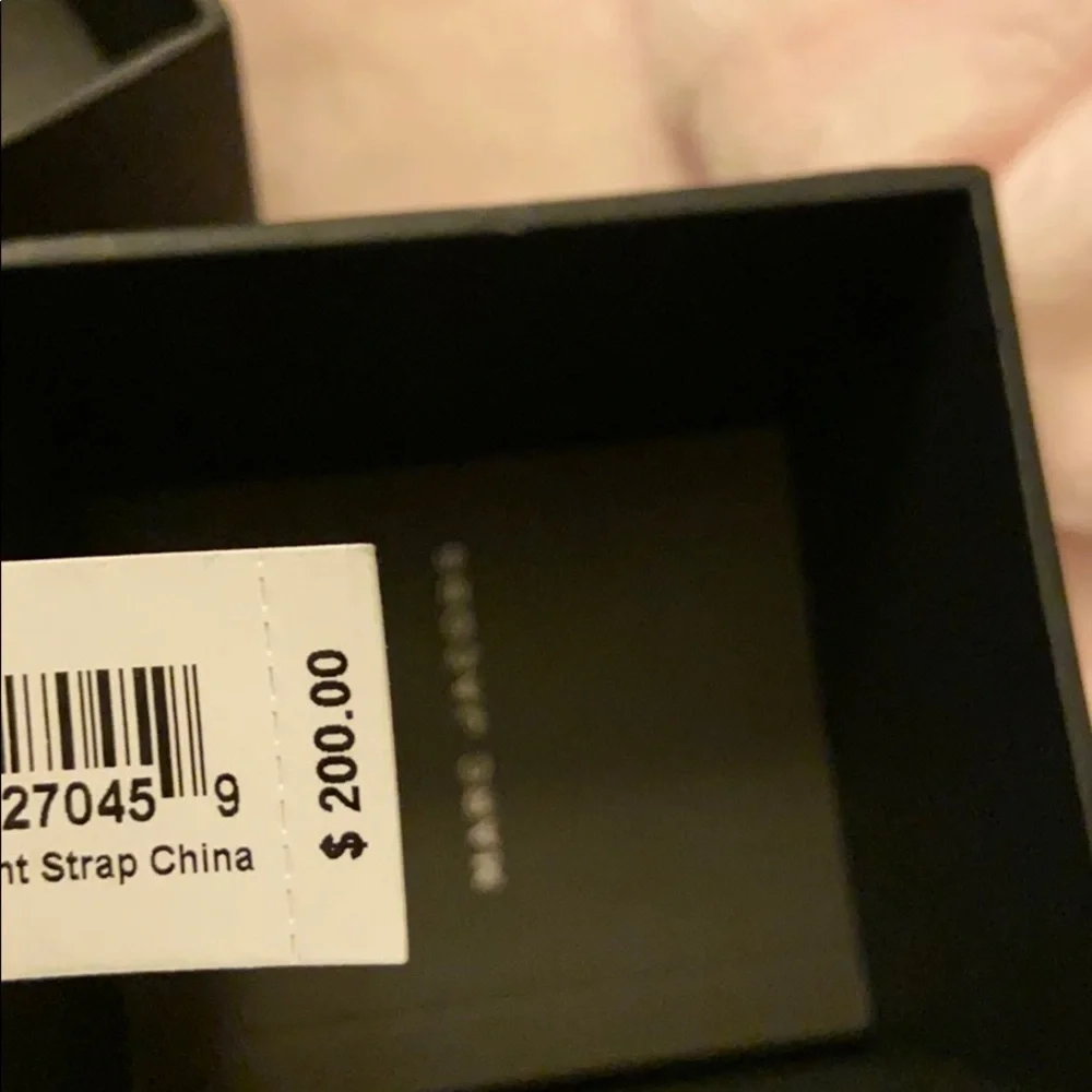 Marc Jacobs Watch - Picture 3 of 3